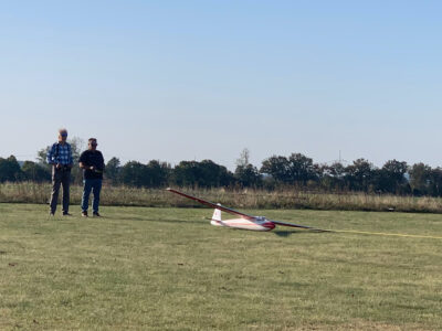 Teamarbeit von Eberhard und Andreas - das Seil ist straff