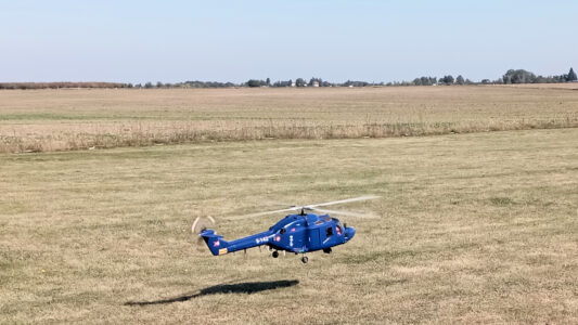 Top Scale - die "Sea Lynx" kurz vor dem Aufsetzen