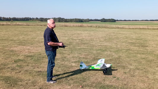 Siggi checkt noch mal den Windsack