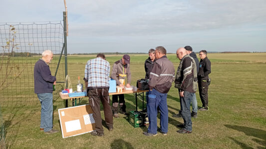 Die Bockwurst ist da